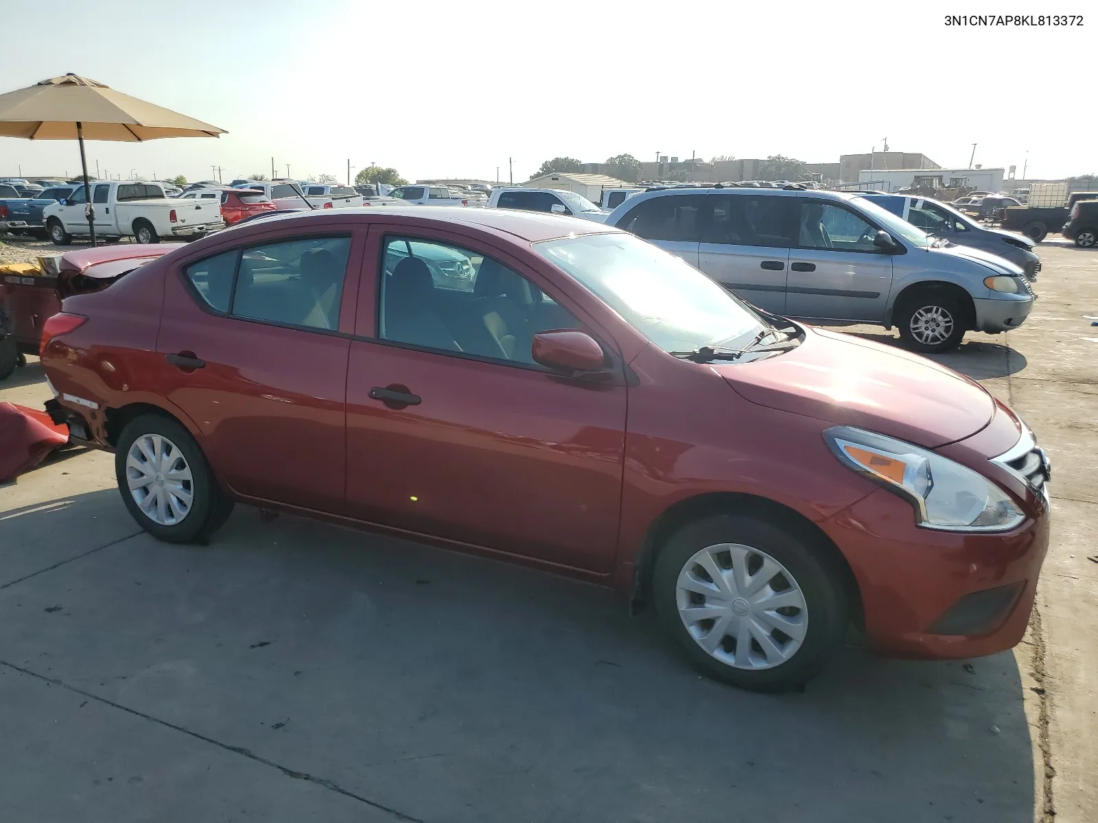 2019 Nissan Versa S VIN: 3N1CN7AP8KL813372 Lot: 66099444