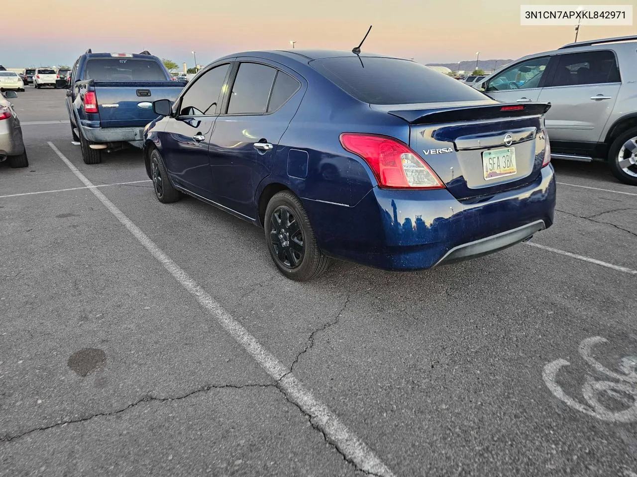 2019 Nissan Versa S VIN: 3N1CN7APXKL842971 Lot: 73259204