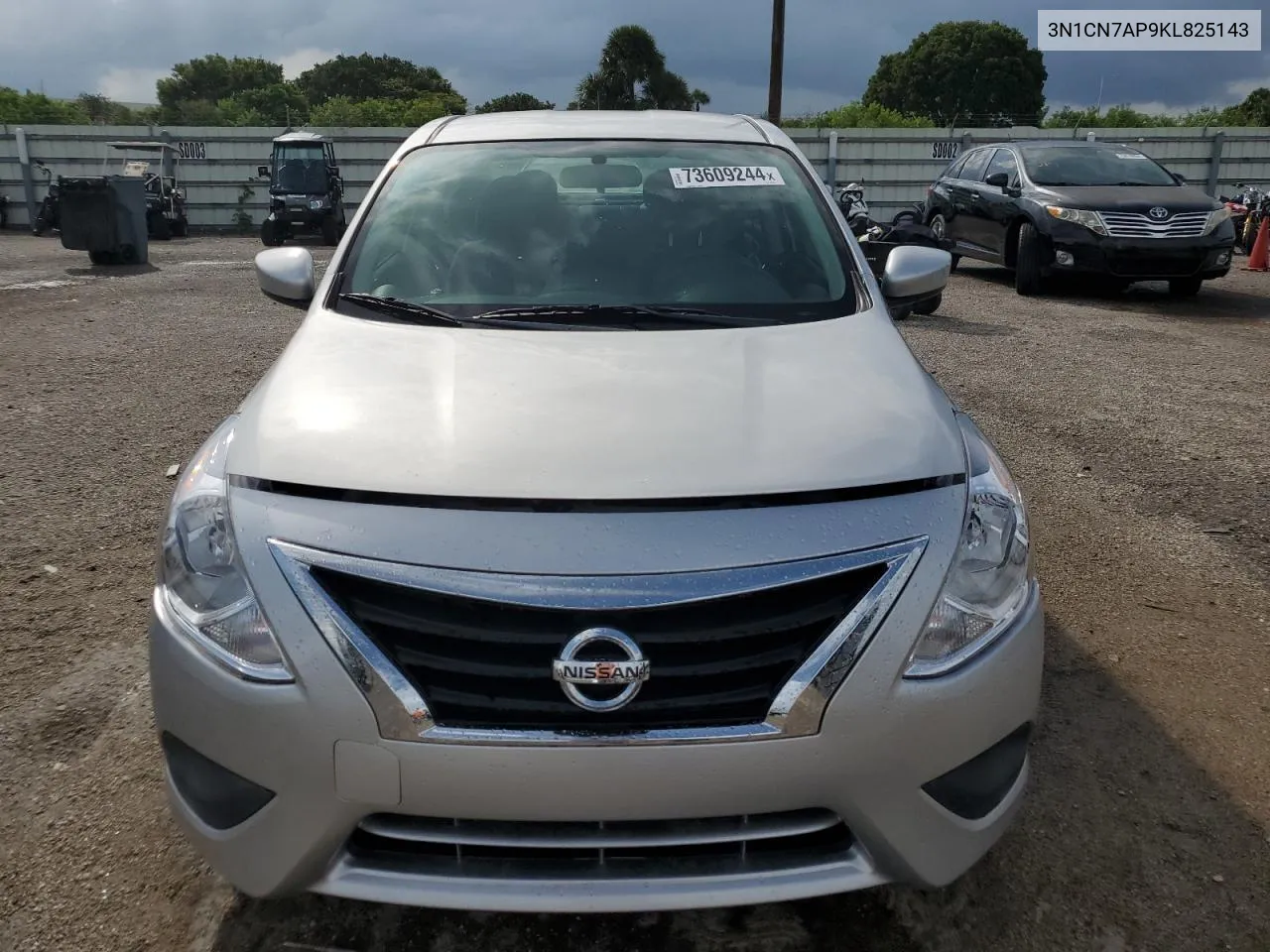 3N1CN7AP9KL825143 2019 Nissan Versa S