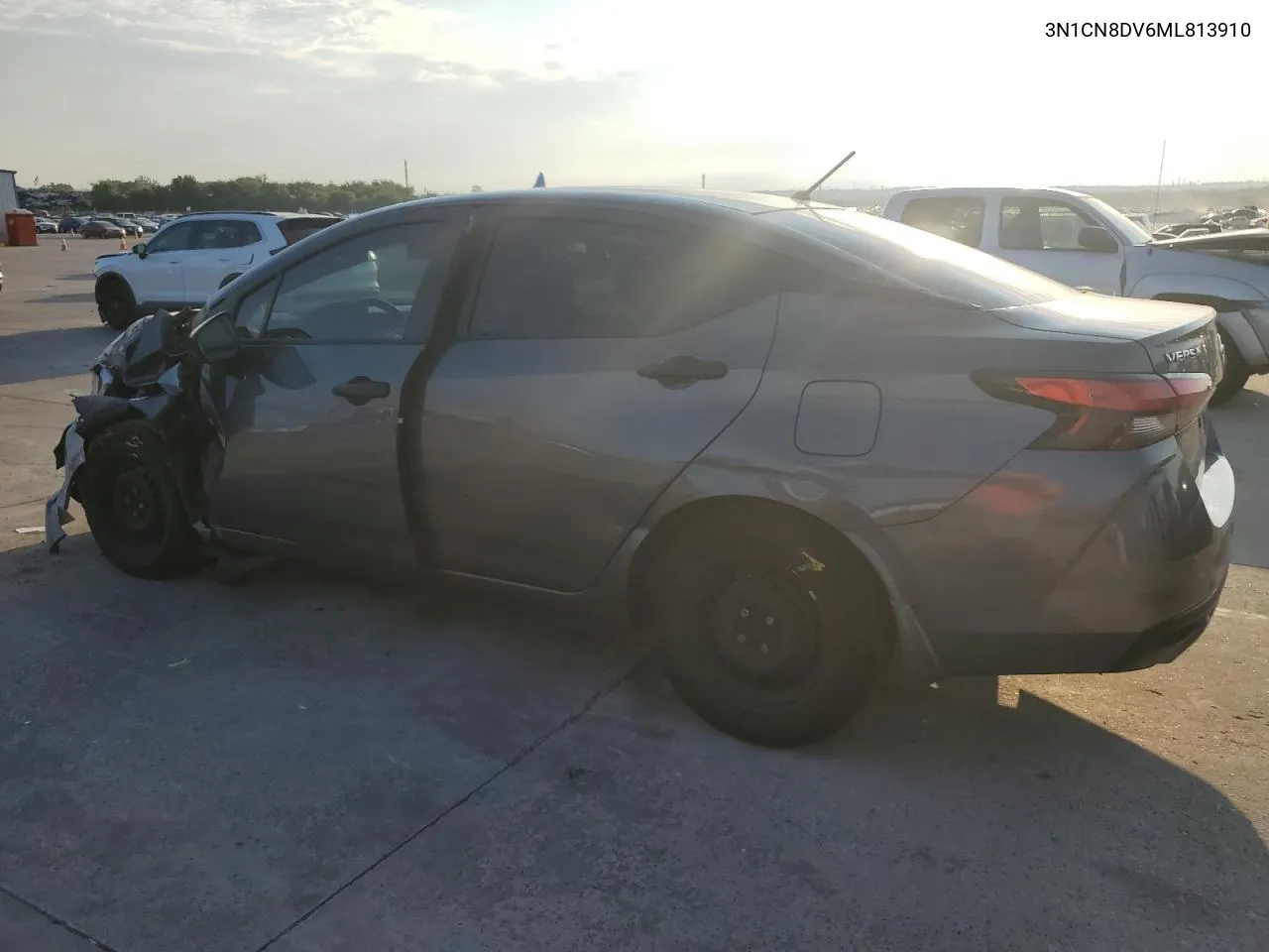 3N1CN8DV6ML813910 2021 Nissan Versa S