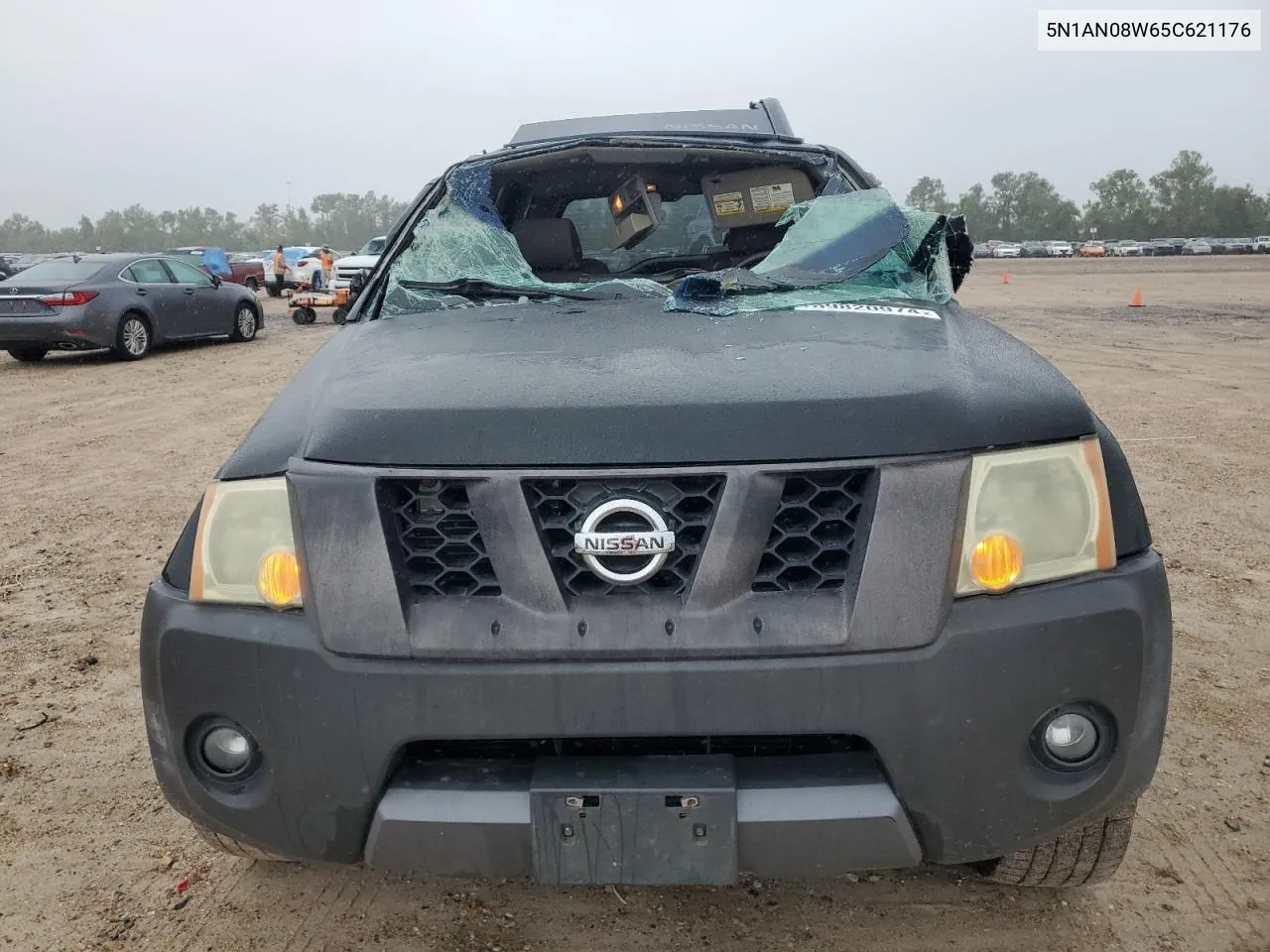 2005 Nissan Xterra Off Road VIN: 5N1AN08W65C621176 Lot: 69820974