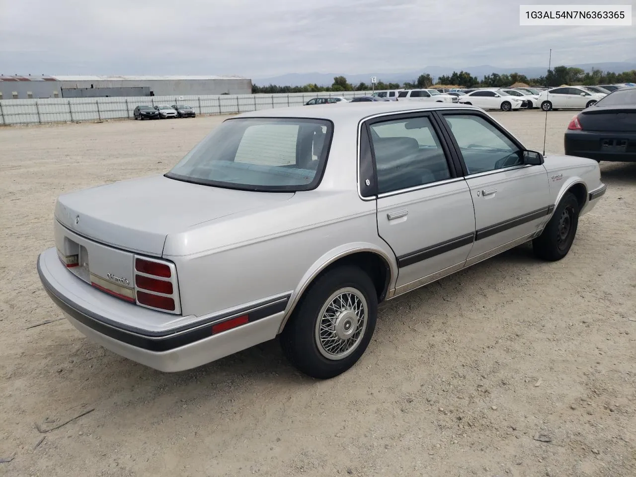 1992 Oldsmobile Cutlass Ciera Base VIN: 1G3AL54N7N6363365 Lot: 76144254