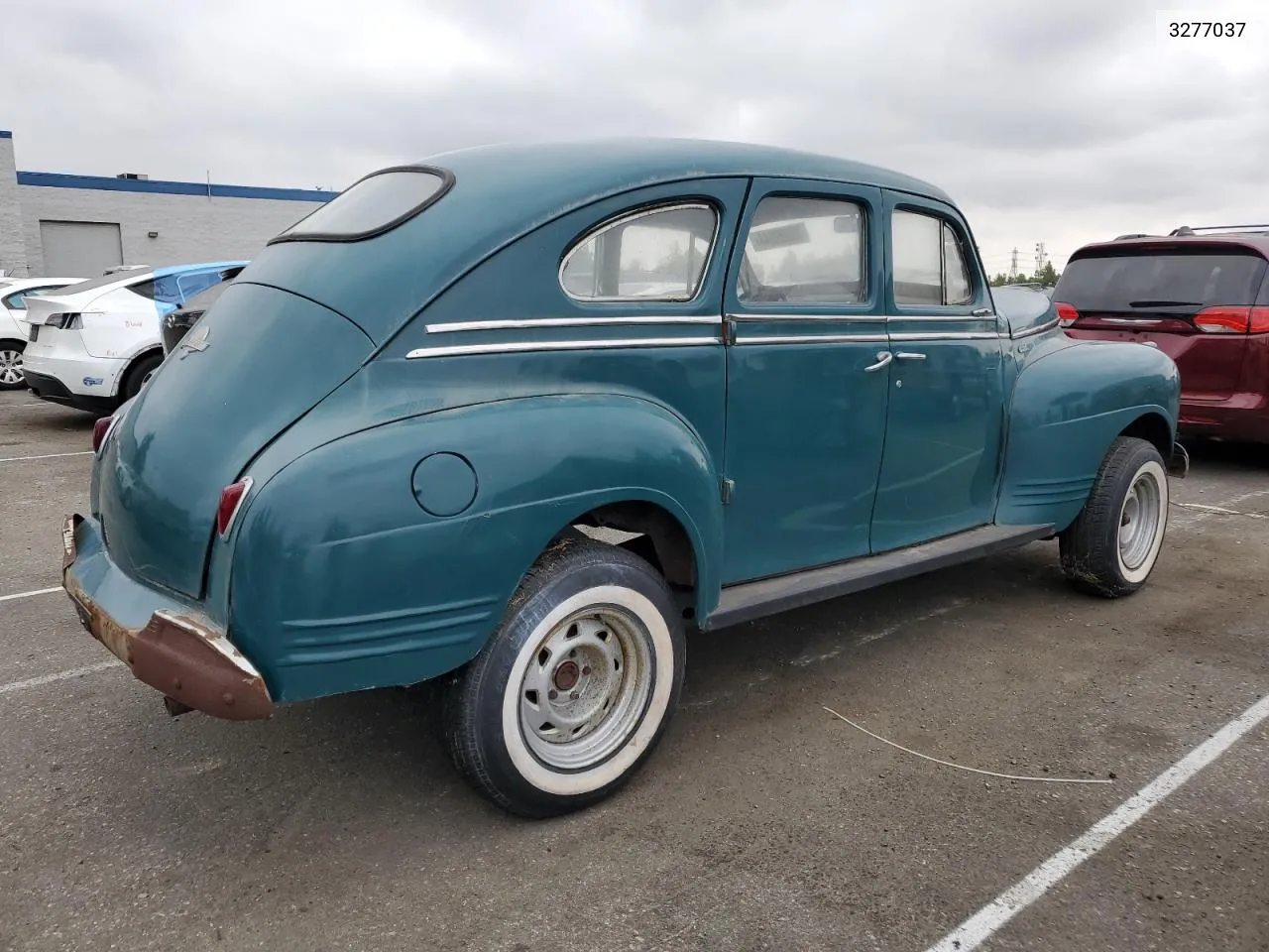 1941 Plymouth 4 Door VIN: 3277037 Lot: 72099244