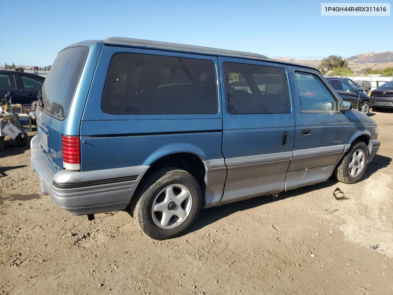 1994 Plymouth Grand Voyager Se VIN: 1P4GH44R4RX311616 Lot: 76313864