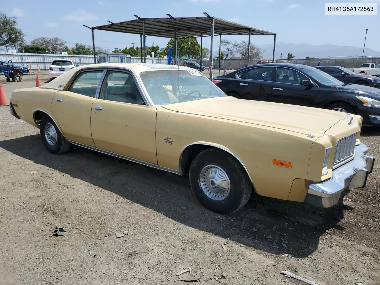 1975 Plymouth Fury VIN: RH41G5A172563 Lot: 54400404