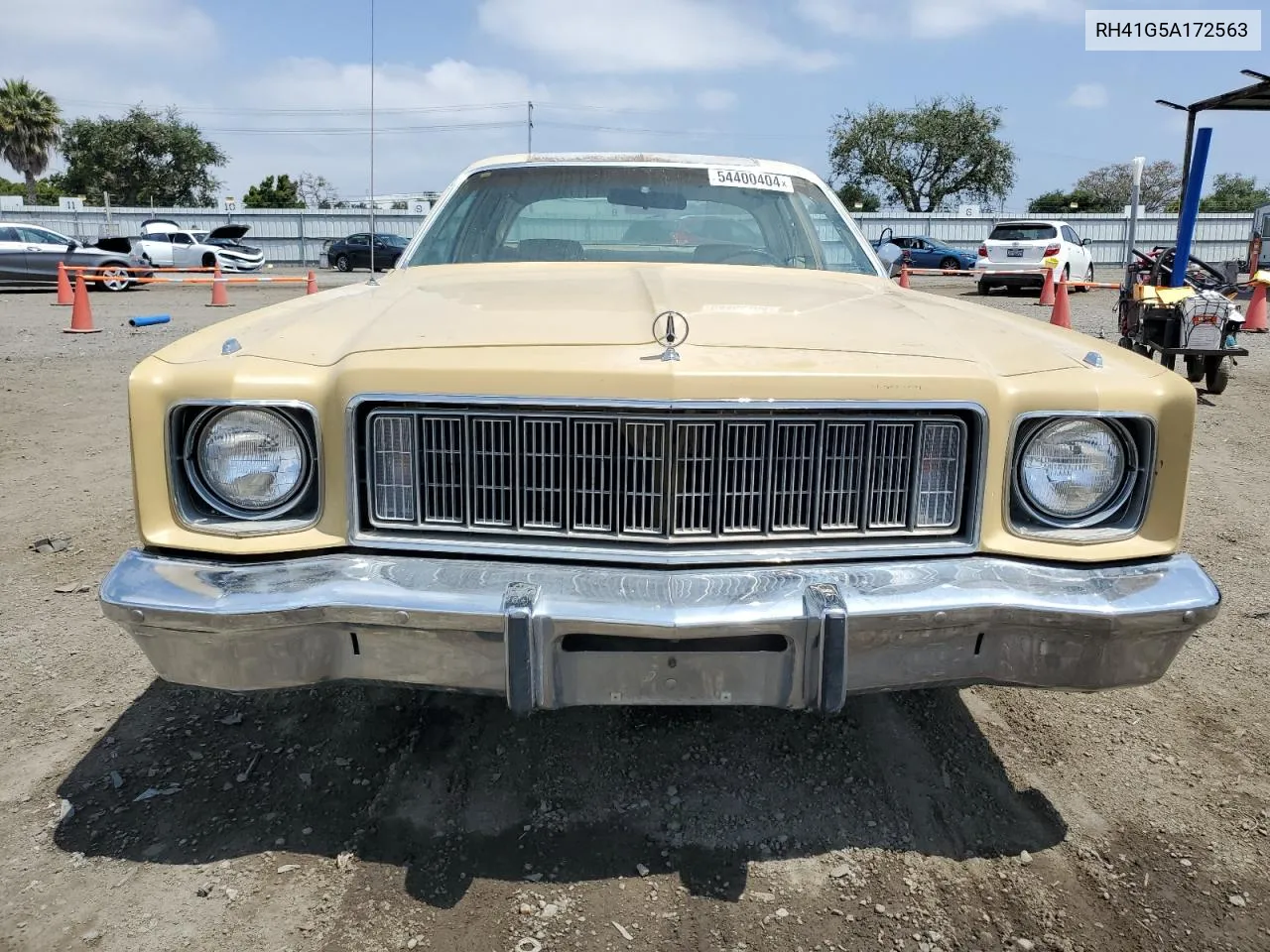 1975 Plymouth Fury VIN: RH41G5A172563 Lot: 54400404