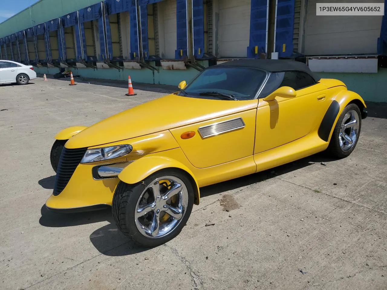 2000 Plymouth Prowler VIN: 1P3EW65G4YV605652 Lot: 61837594