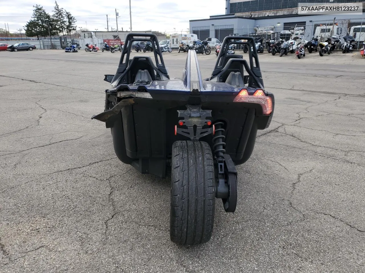 2017 Polaris Slingshot Sl VIN: 57XAAPFAXH8123237 Lot: 79469464