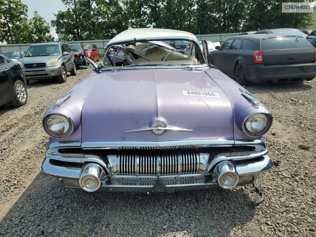 C757H9051 1957 Pontiac Chieftain