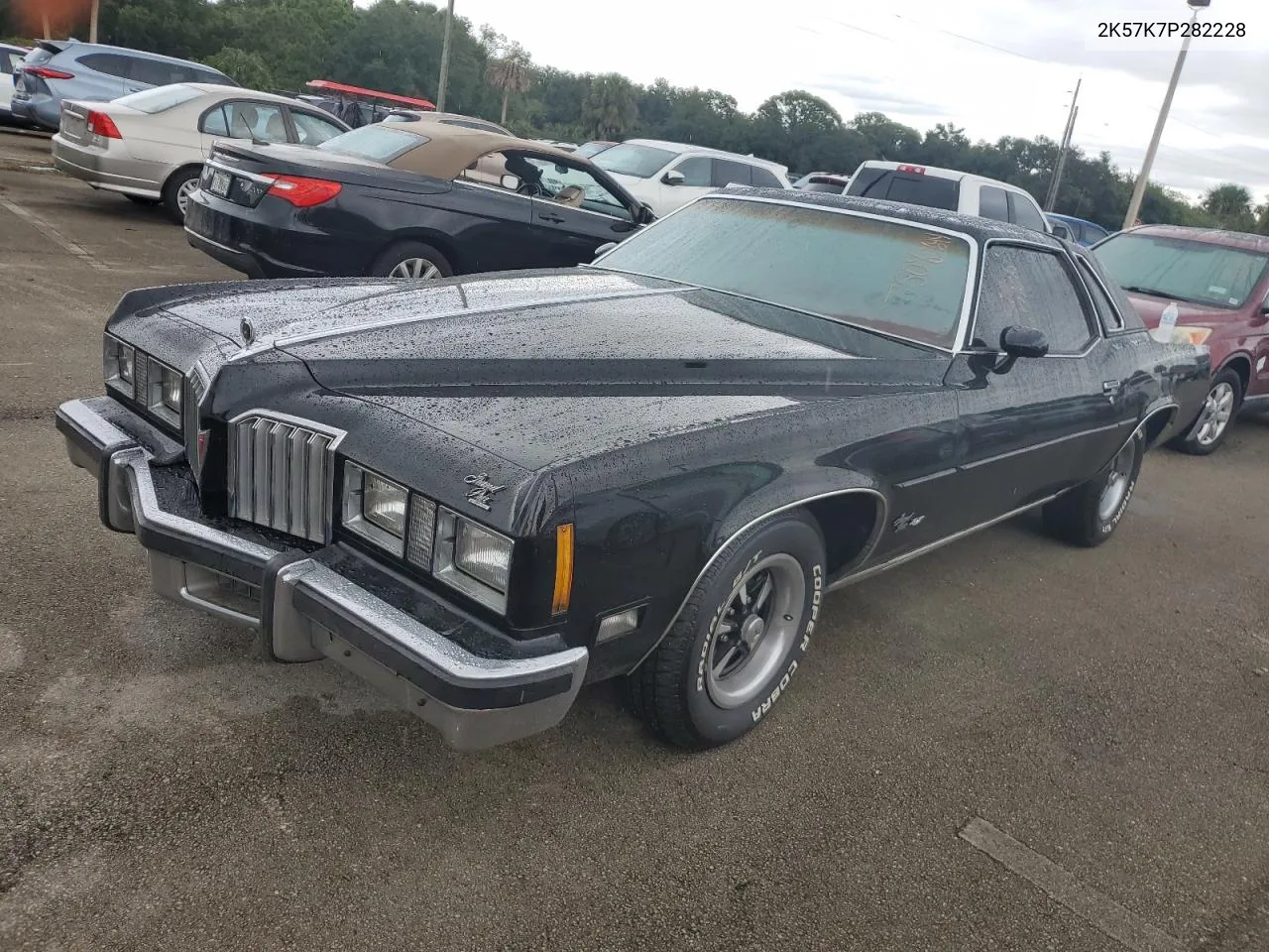 2K57K7P282228 1977 Pontiac Gran Prix