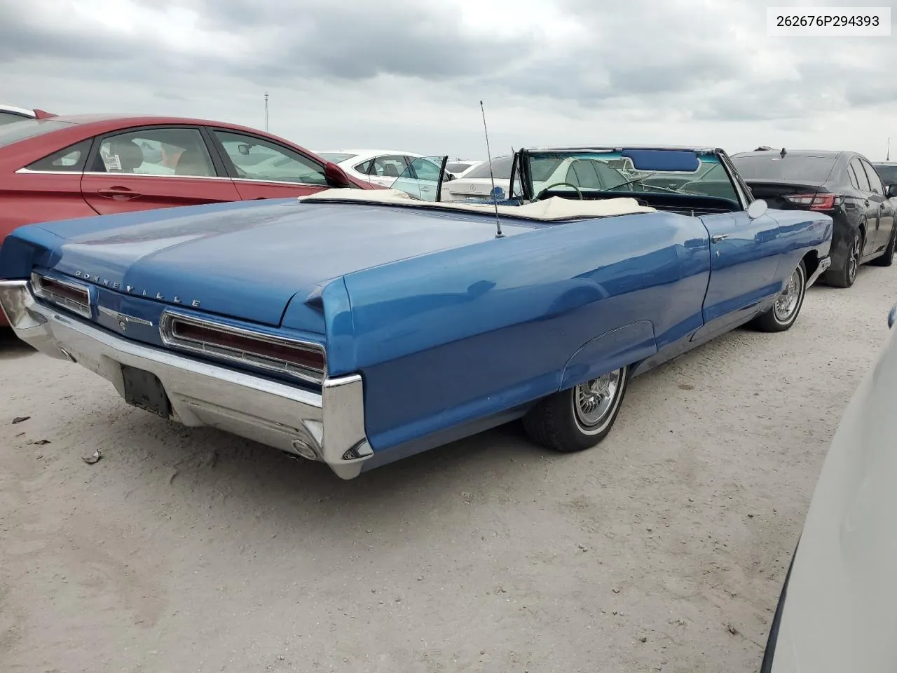 1966 Pontiac Bonneville VIN: 262676P294393 Lot: 76466334