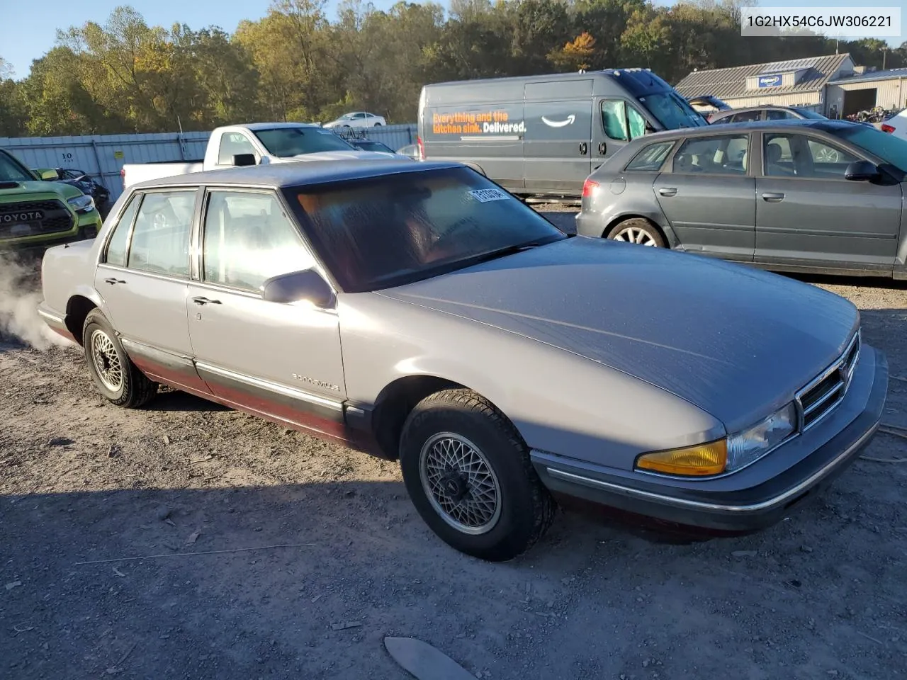 1G2HX54C6JW306221 1988 Pontiac Bonneville Le