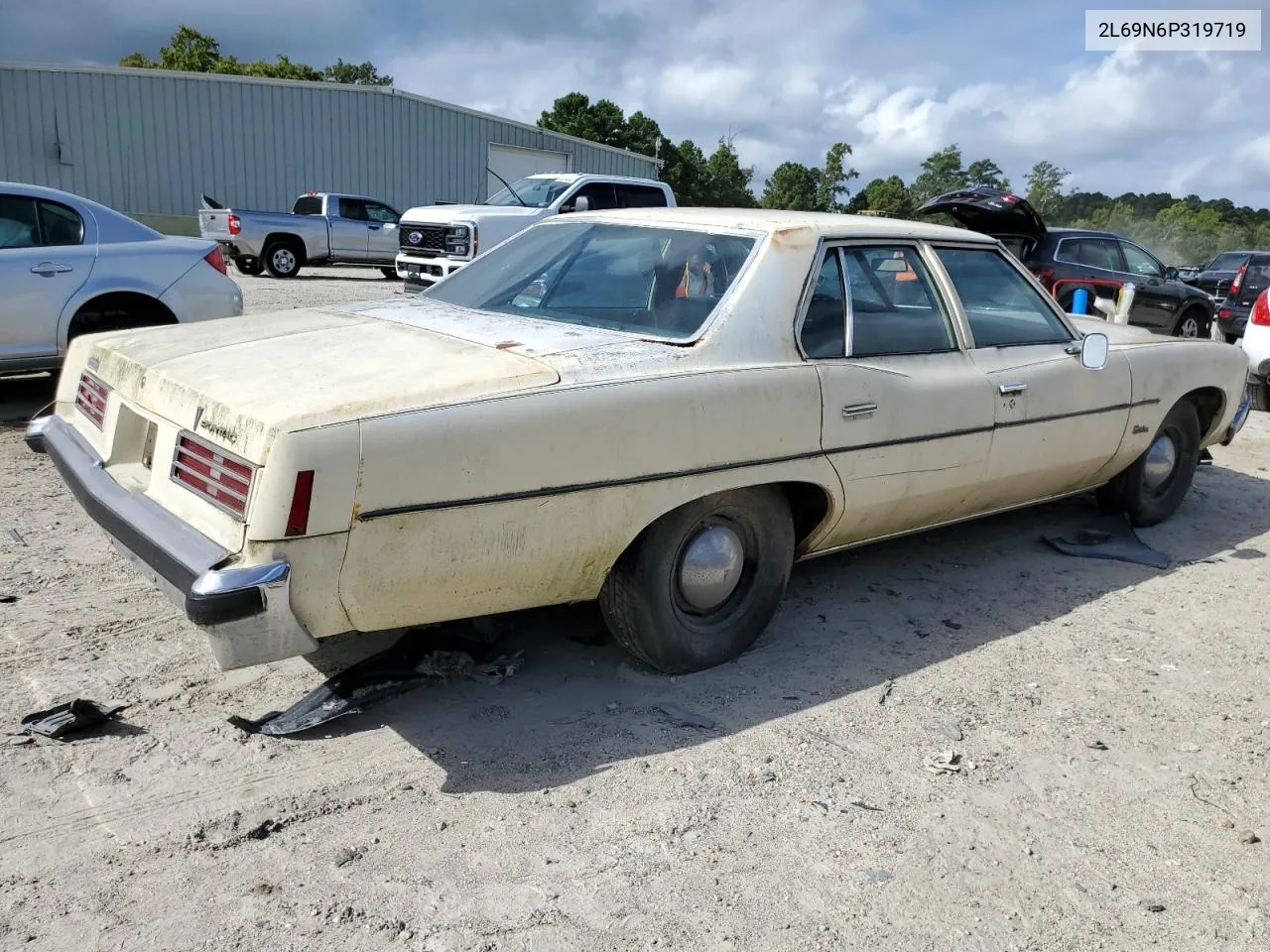 1976 Pontiac Catalina VIN: 2L69N6P319719 Lot: 69959114