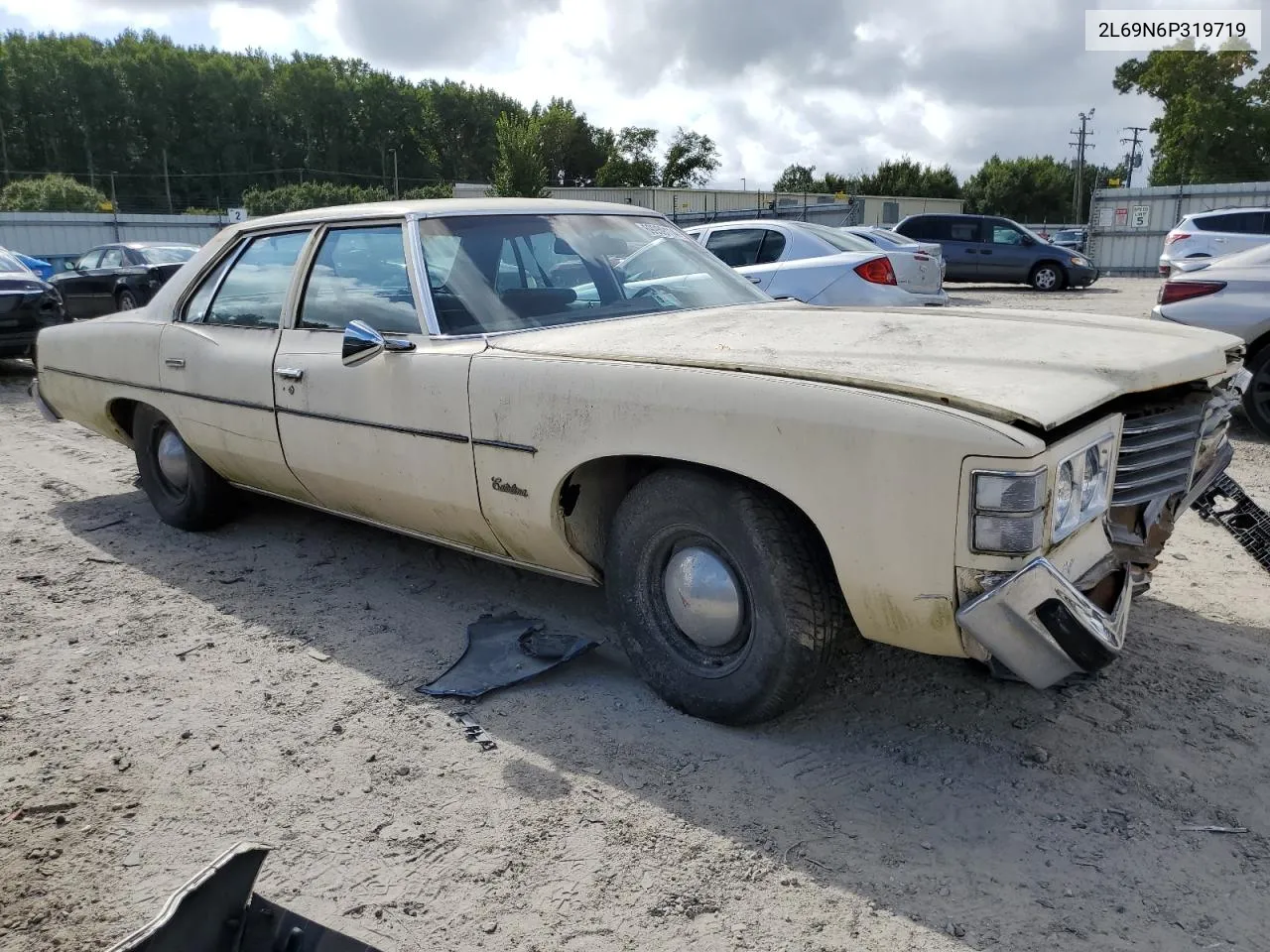 1976 Pontiac Catalina VIN: 2L69N6P319719 Lot: 69959114