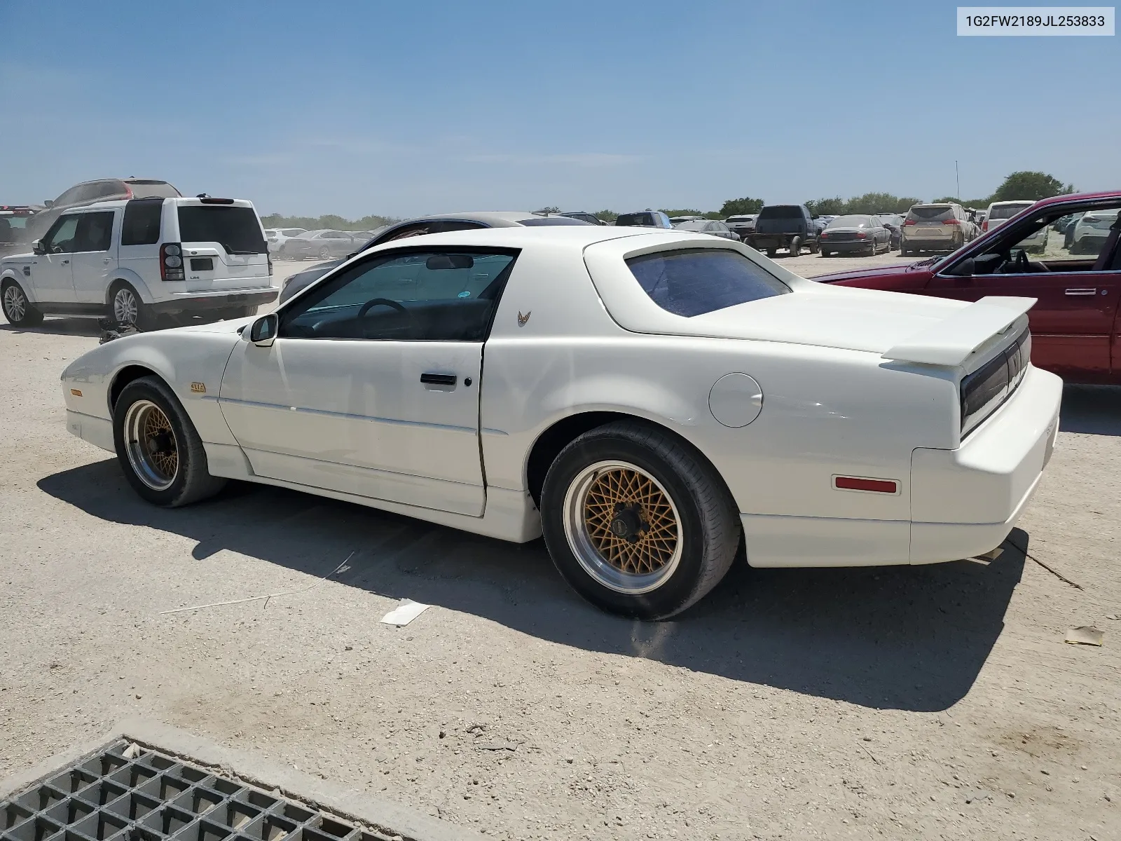 1988 Pontiac Firebird Trans Am VIN: 1G2FW2189JL253833 Lot: 67931574