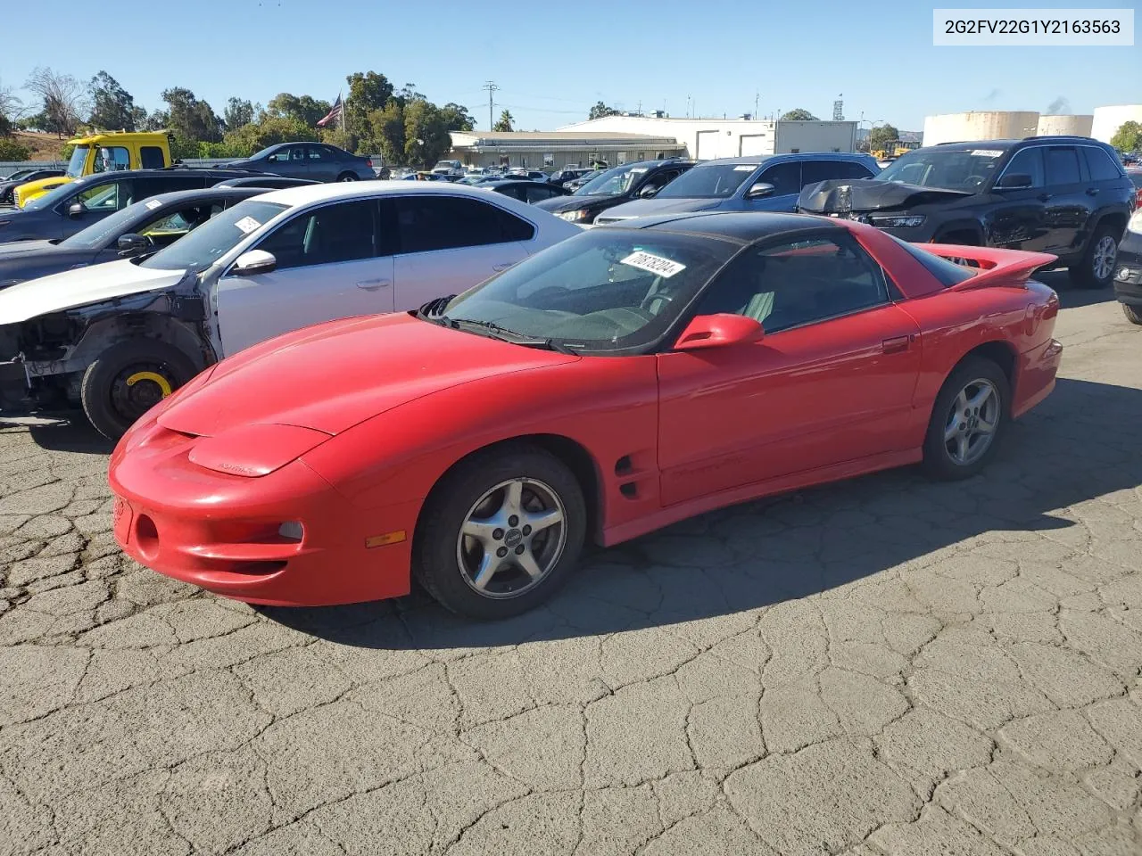 2000 Pontiac Firebird Formula VIN: 2G2FV22G1Y2163563 Lot: 70878204