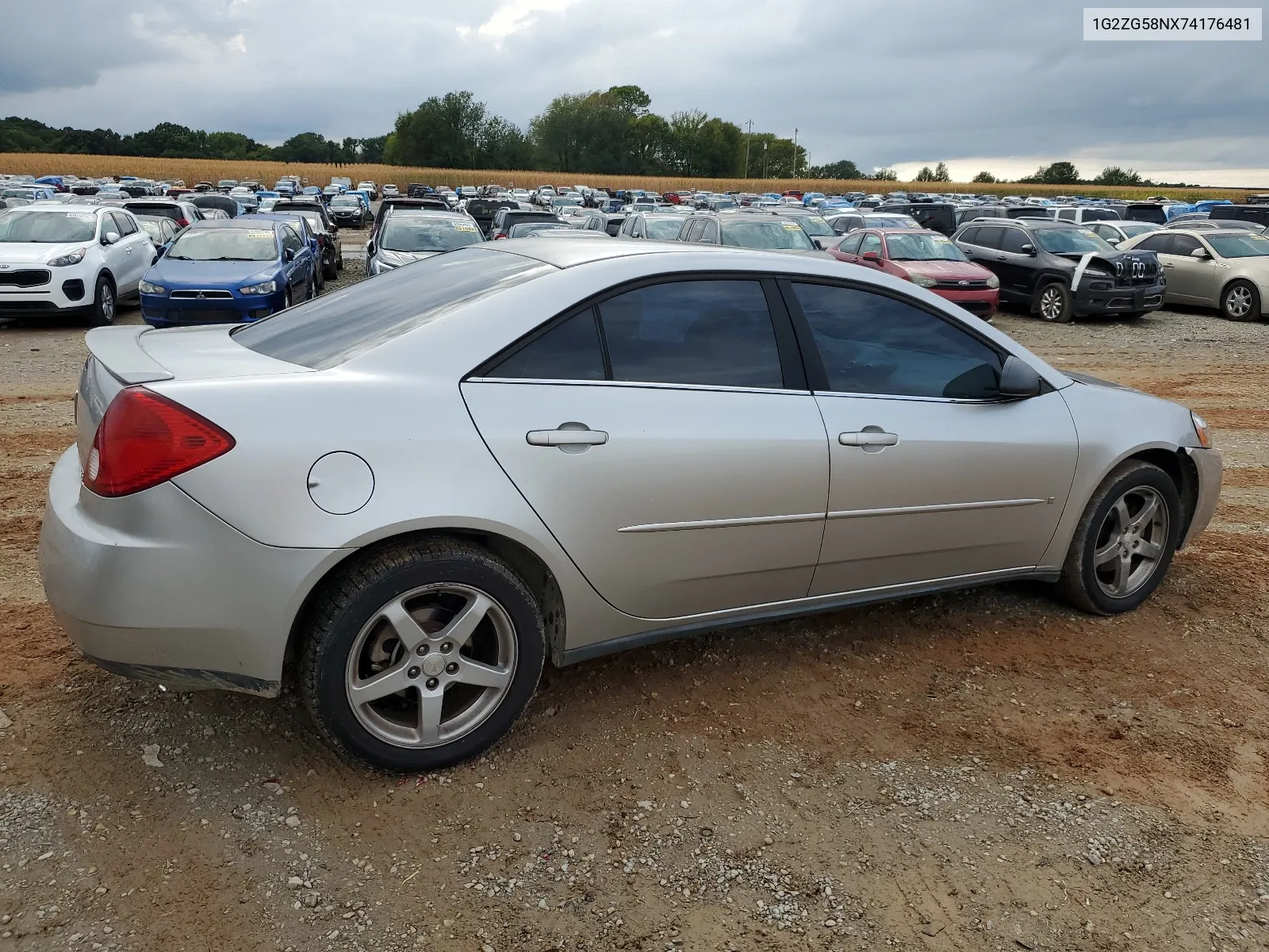 2007 Pontiac G6 Base VIN: 1G2ZG58NX74176481 Lot: 64085674