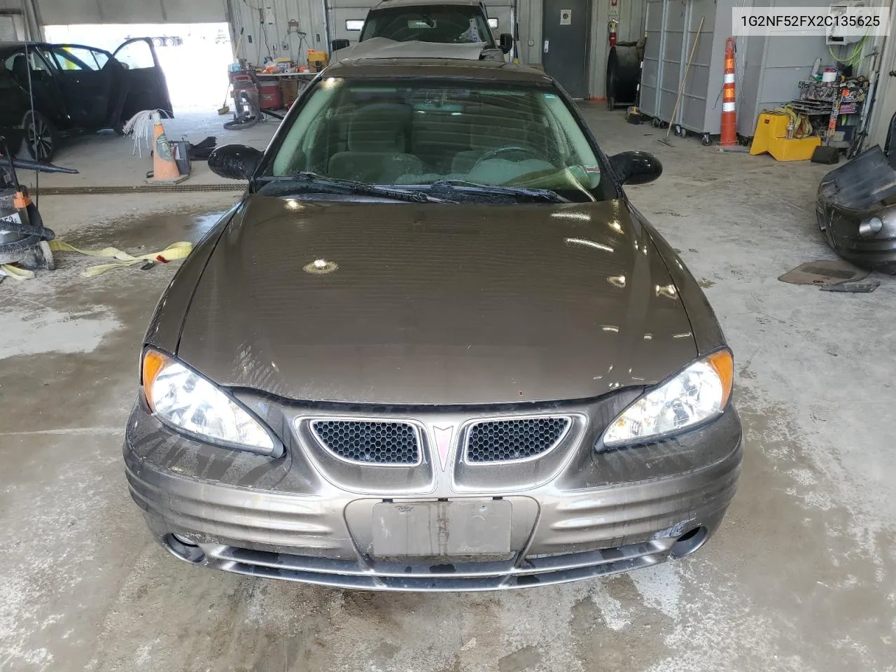 1G2NF52FX2C135625 2002 Pontiac Grand Am Se1