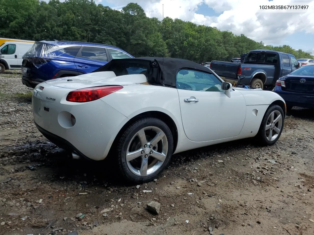 2007 Pontiac Solstice VIN: 1G2MB35B67Y137497 Lot: 64871384