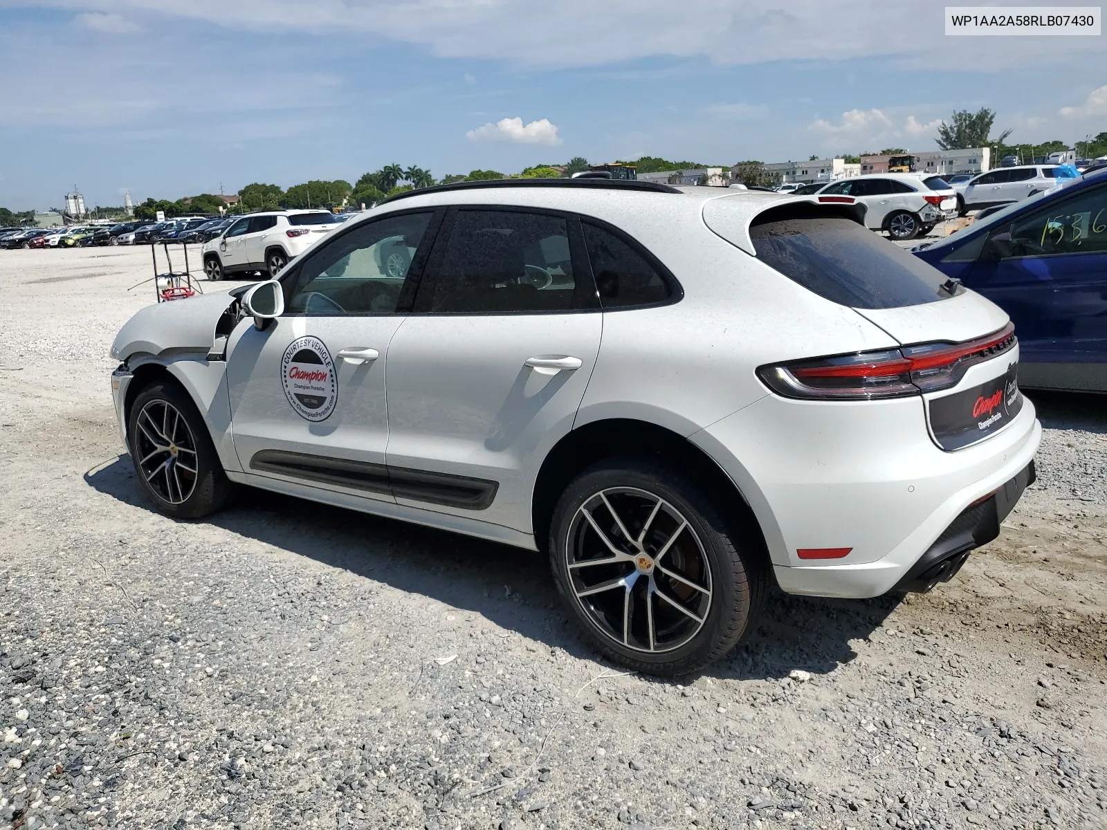 2024 Porsche Macan Base VIN: WP1AA2A58RLB07430 Lot: 60189734