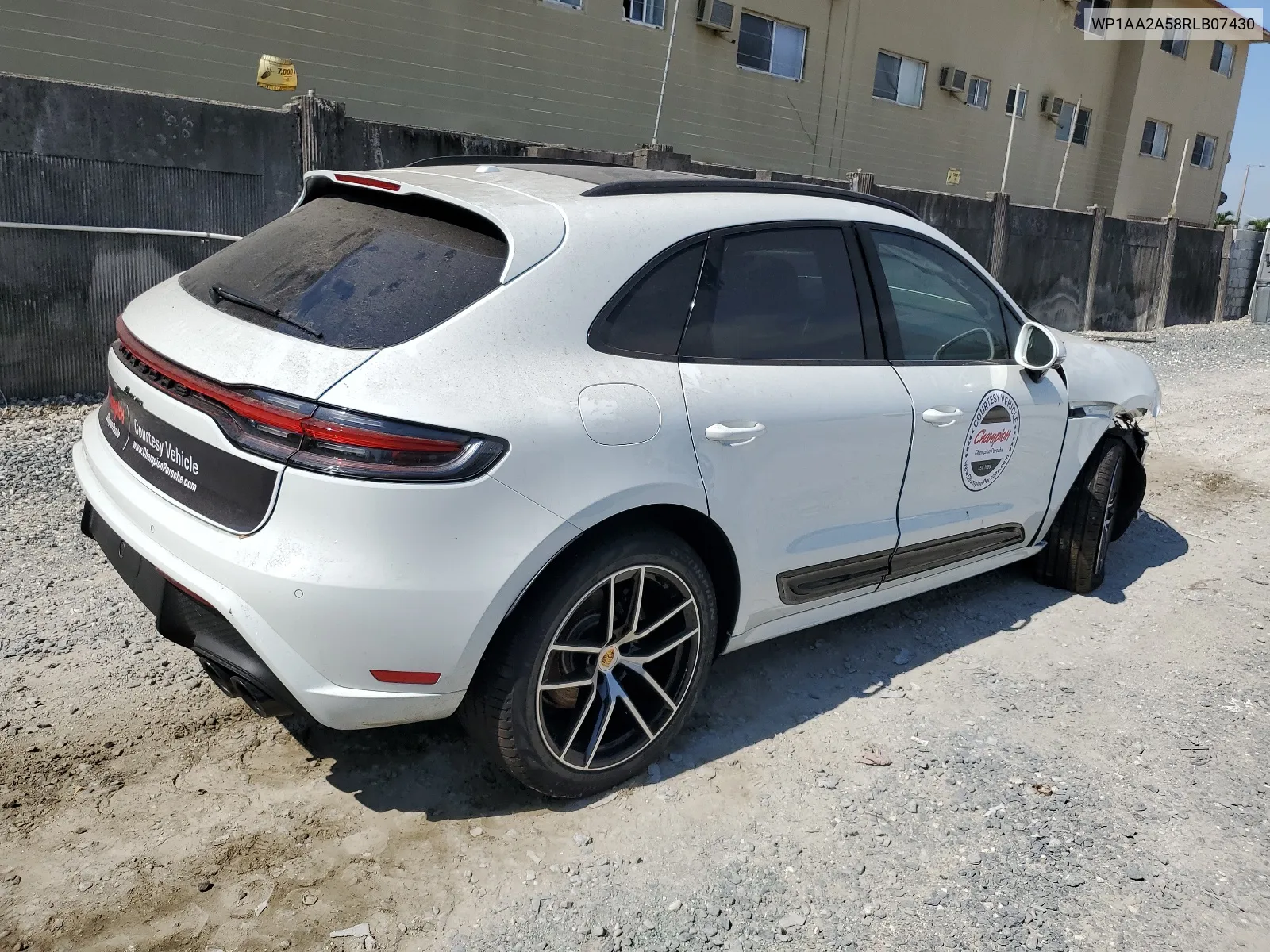 2024 Porsche Macan Base VIN: WP1AA2A58RLB07430 Lot: 60189734