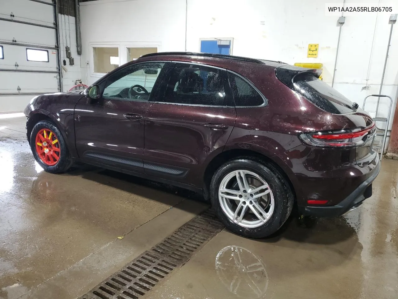 2024 Porsche Macan Base VIN: WP1AA2A55RLB06705 Lot: 71499804