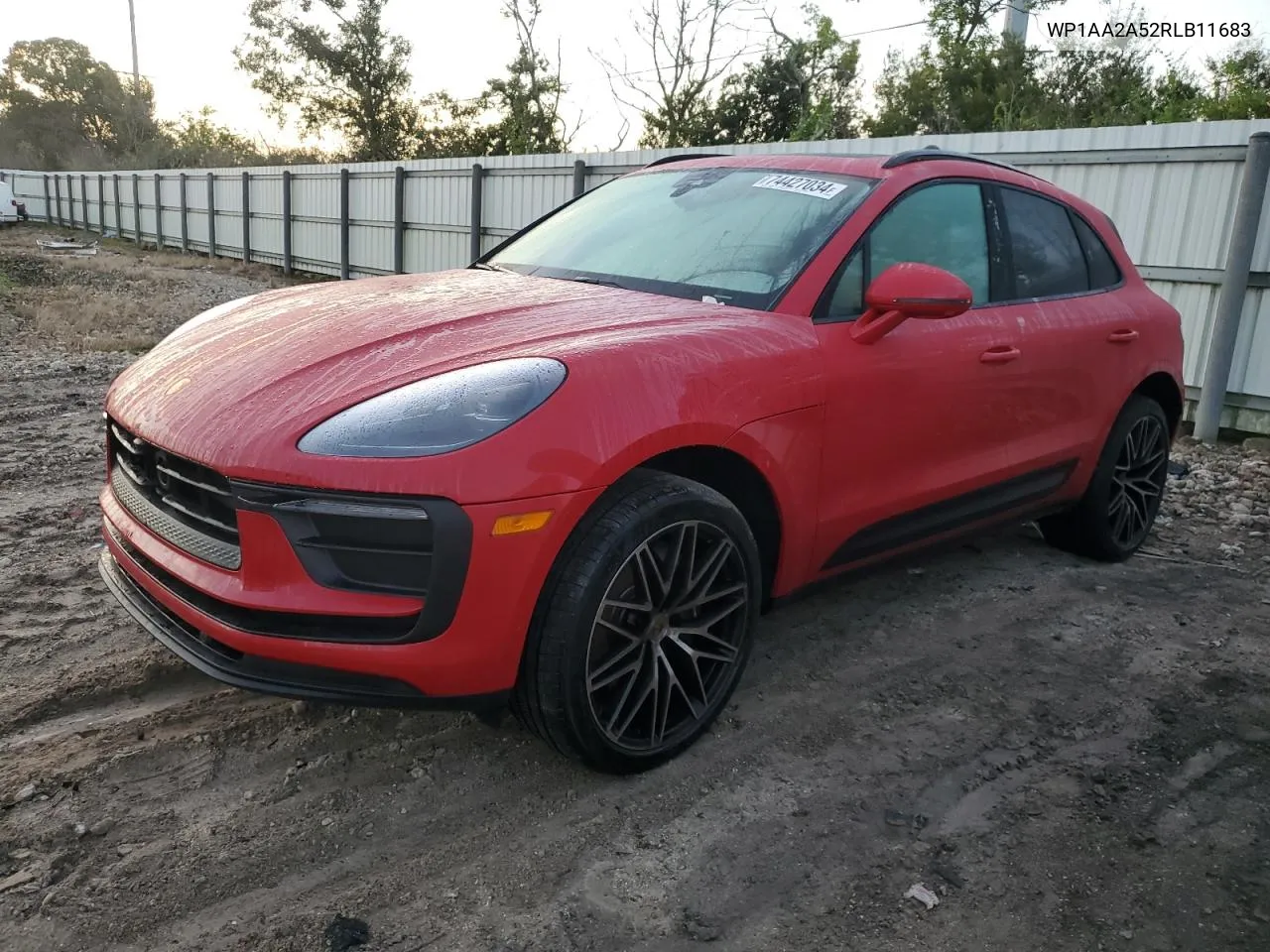 2024 Porsche Macan Base VIN: WP1AA2A52RLB11683 Lot: 74427034