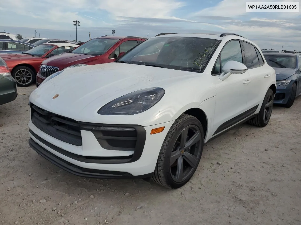 2024 Porsche Macan Base VIN: WP1AA2A50RLB01685 Lot: 75260024