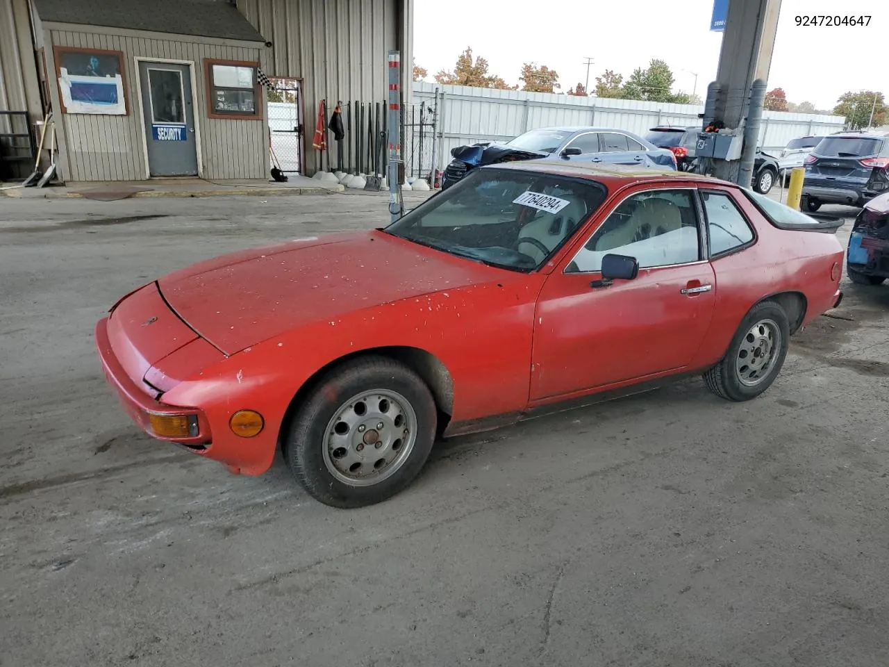 1981 Porsche 924 VIN: 9247204647 Lot: 77640294