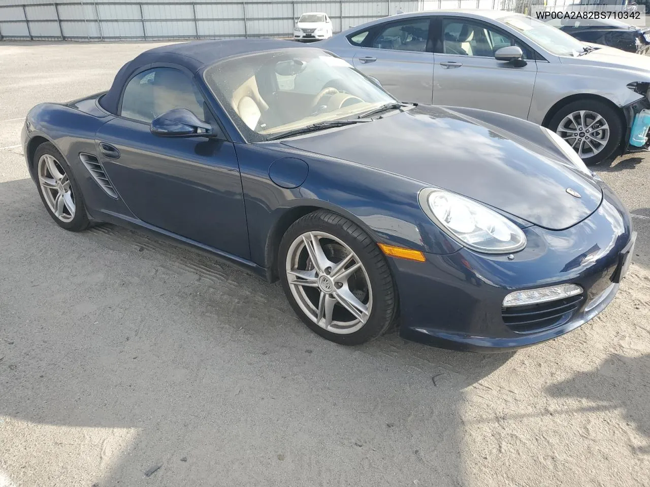 2011 Porsche Boxster VIN: WP0CA2A82BS710342 Lot: 78186054