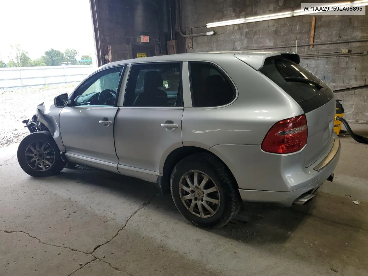 WP1AA29P59LA05895 2009 Porsche Cayenne