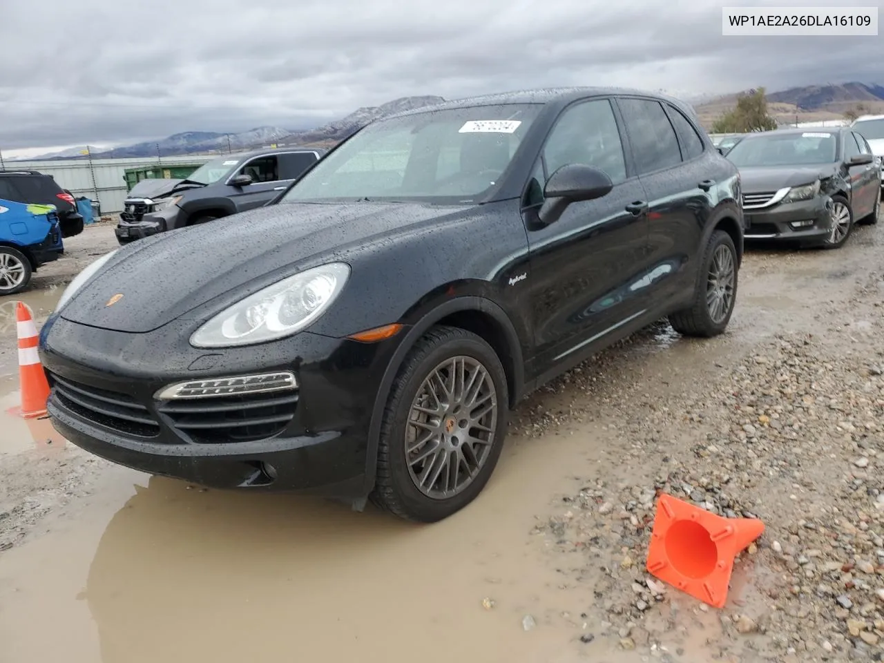 2013 Porsche Cayenne S Hybrid VIN: WP1AE2A26DLA16109 Lot: 76670204