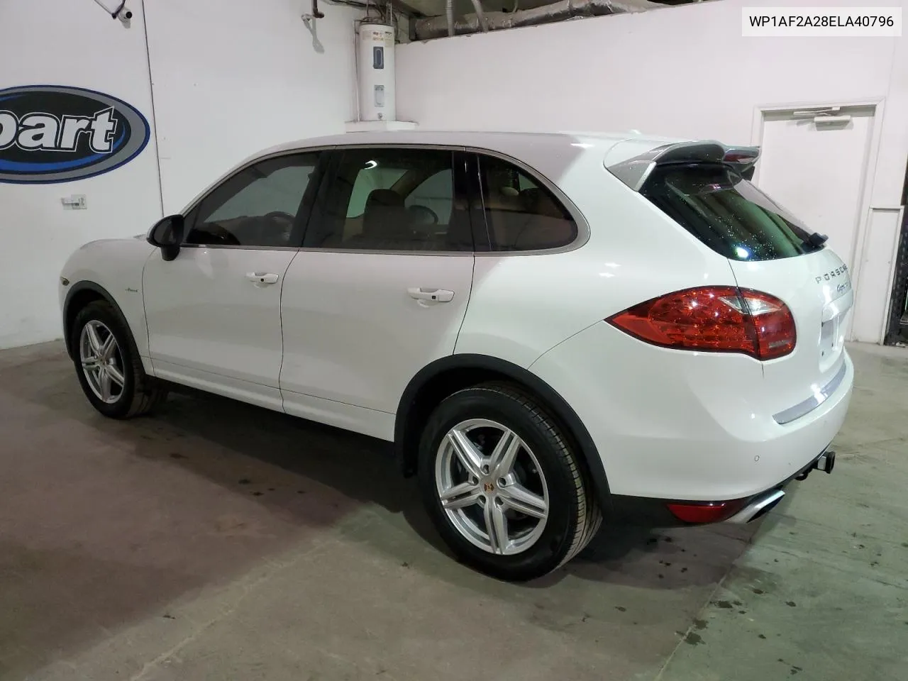 WP1AF2A28ELA40796 2014 Porsche Cayenne