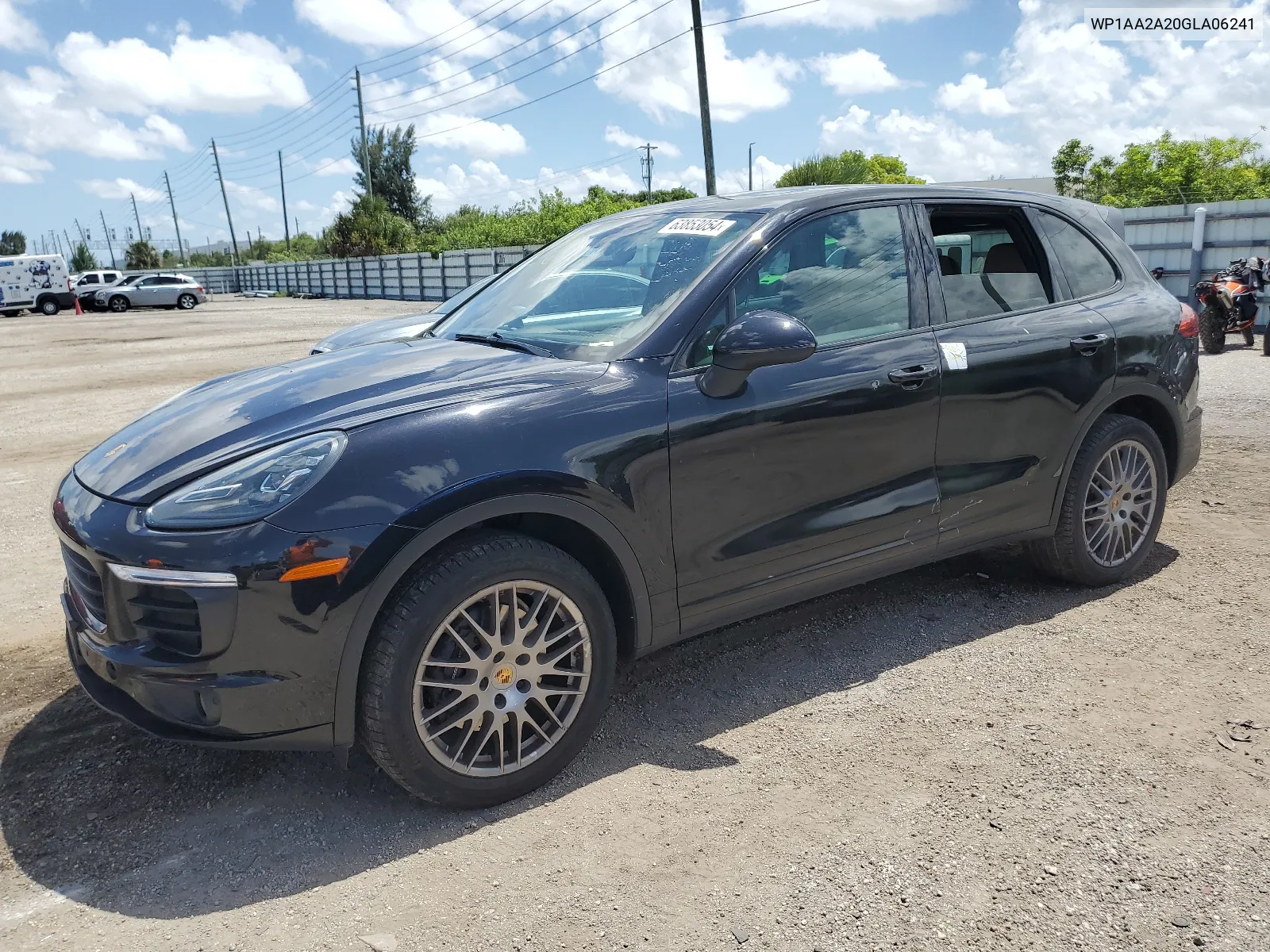 WP1AA2A20GLA06241 2016 Porsche Cayenne