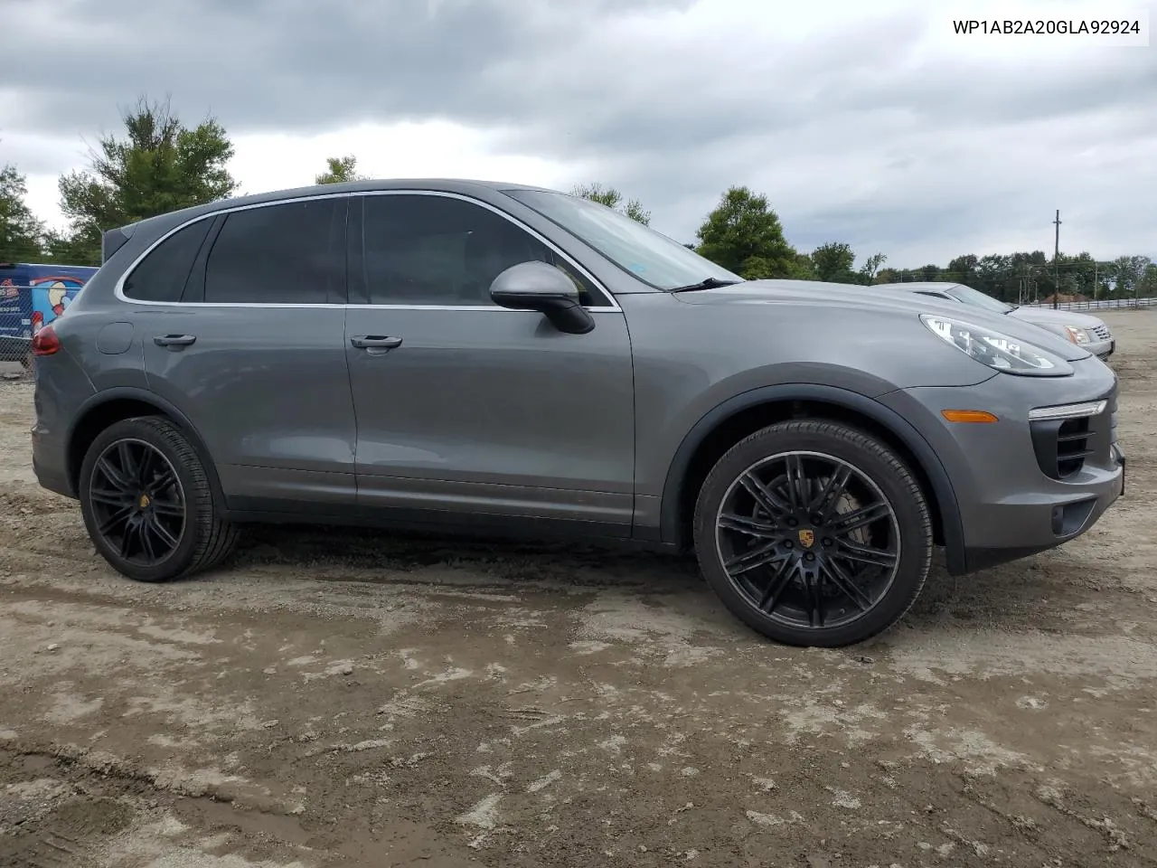 WP1AB2A20GLA92924 2016 Porsche Cayenne S