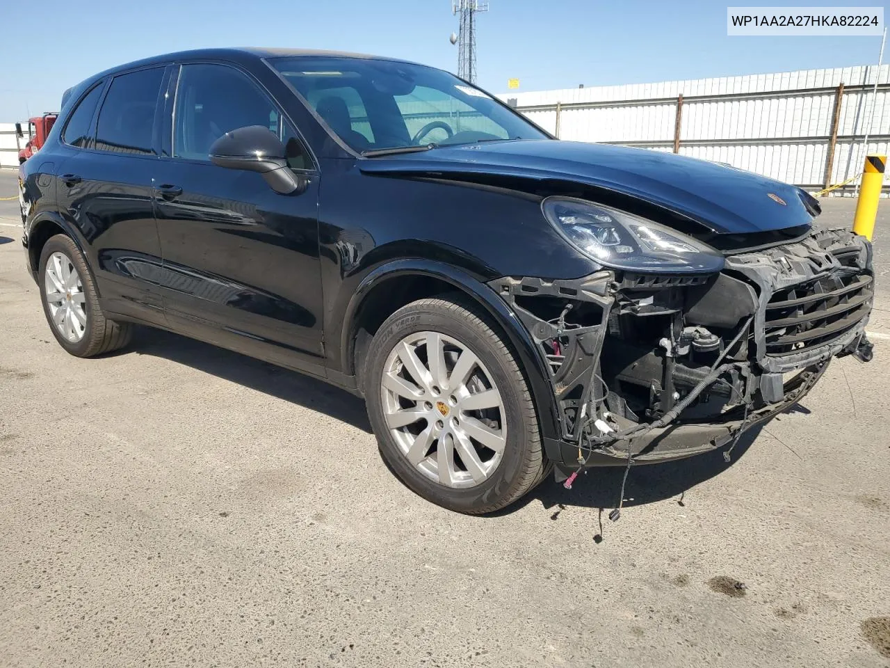 WP1AA2A27HKA82224 2017 Porsche Cayenne