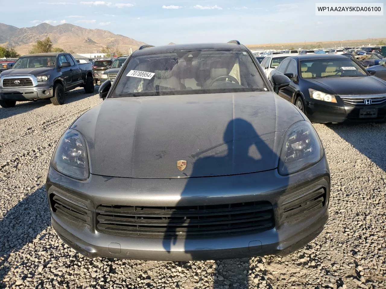 WP1AA2AY5KDA06100 2019 Porsche Cayenne