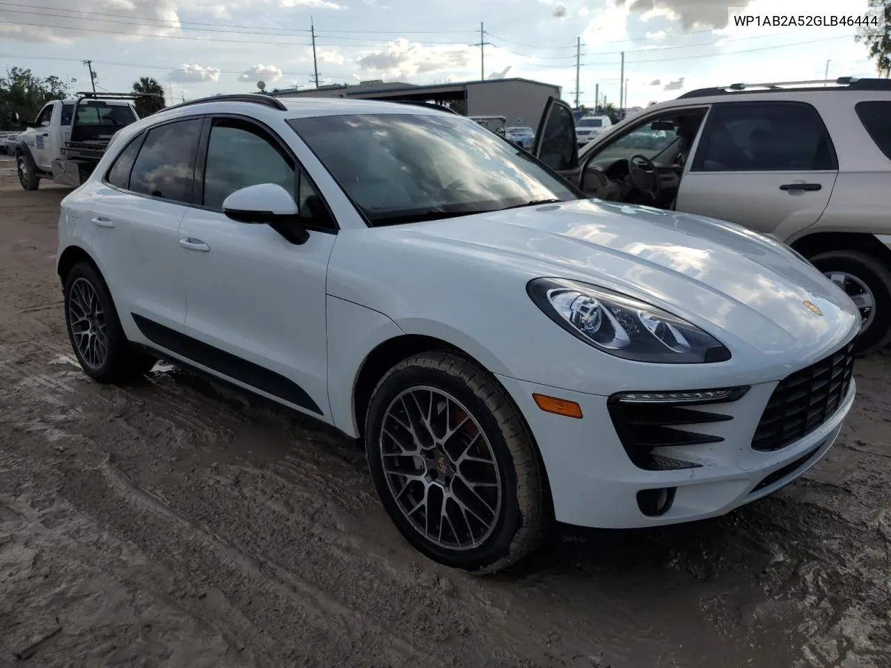 WP1AB2A52GLB46444 2016 Porsche Macan S