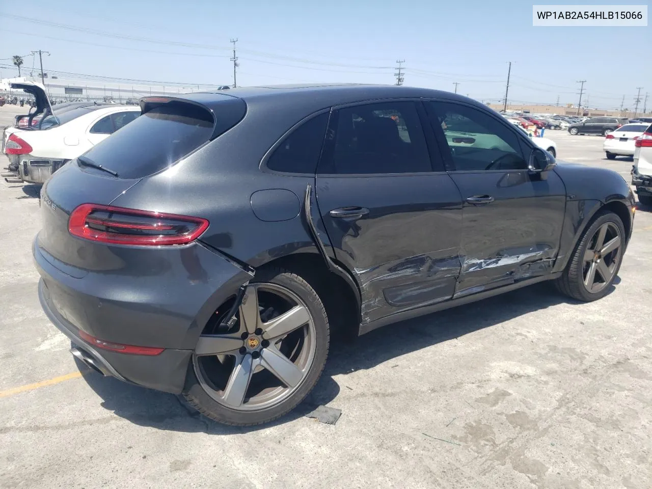 WP1AB2A54HLB15066 2017 Porsche Macan S