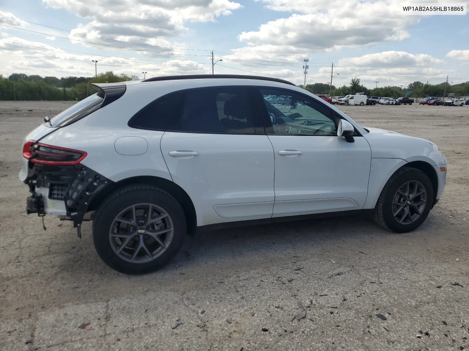 WP1AB2A55HLB18865 2017 Porsche Macan S