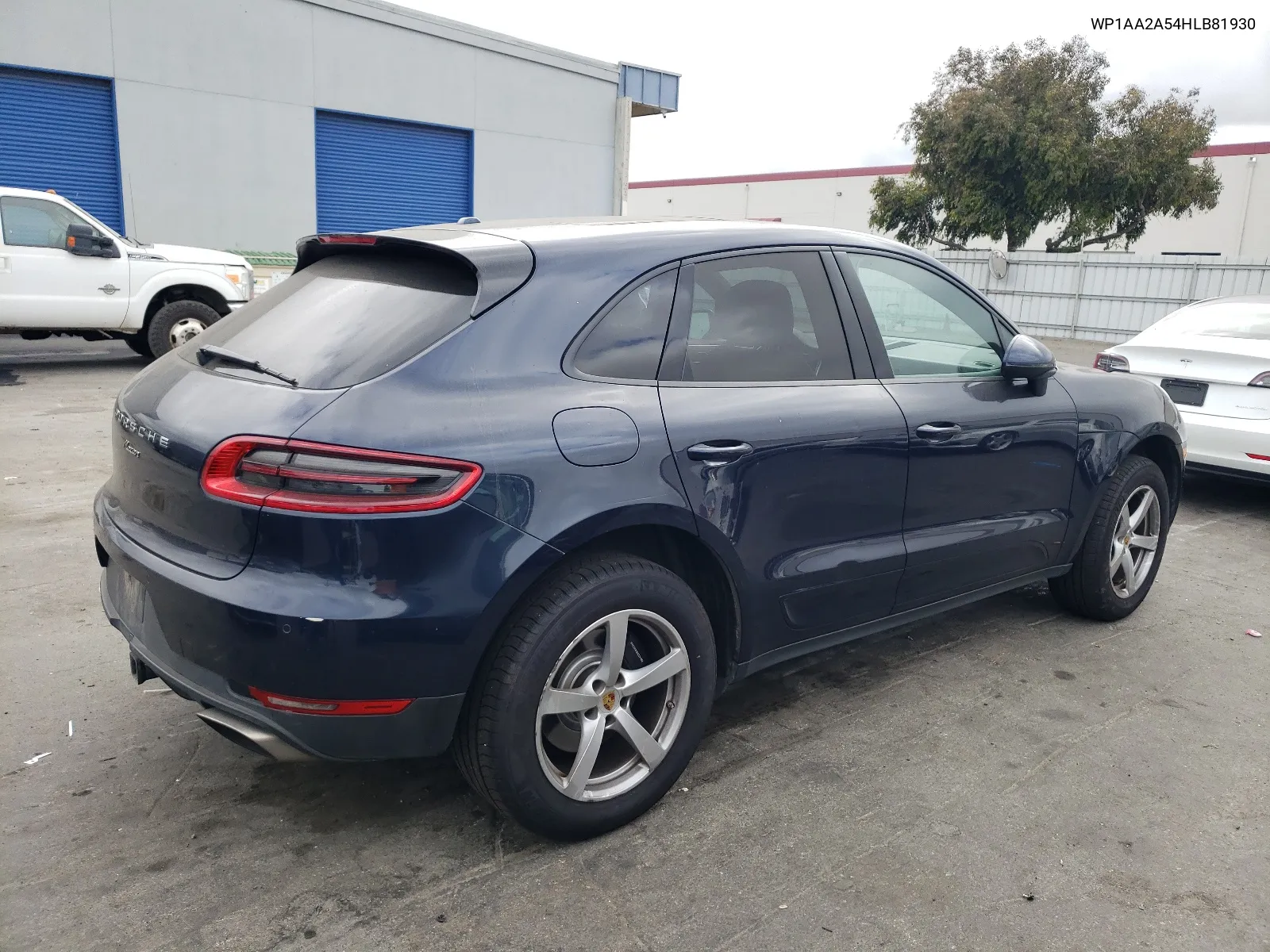 2017 Porsche Macan VIN: WP1AA2A54HLB81930 Lot: 68577394