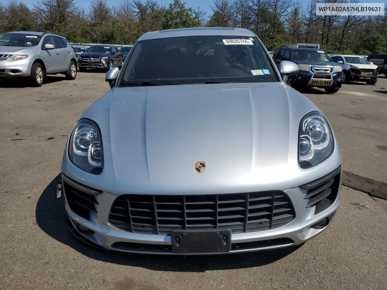 2017 Porsche Macan S VIN: WP1AB2A57HLB19631 Lot: 69635744