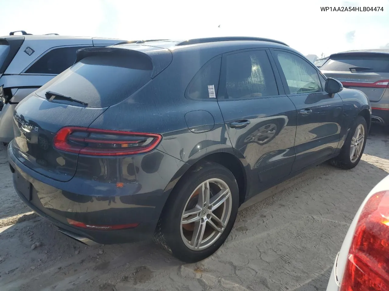 2017 Porsche Macan VIN: WP1AA2A54HLB04474 Lot: 75138414