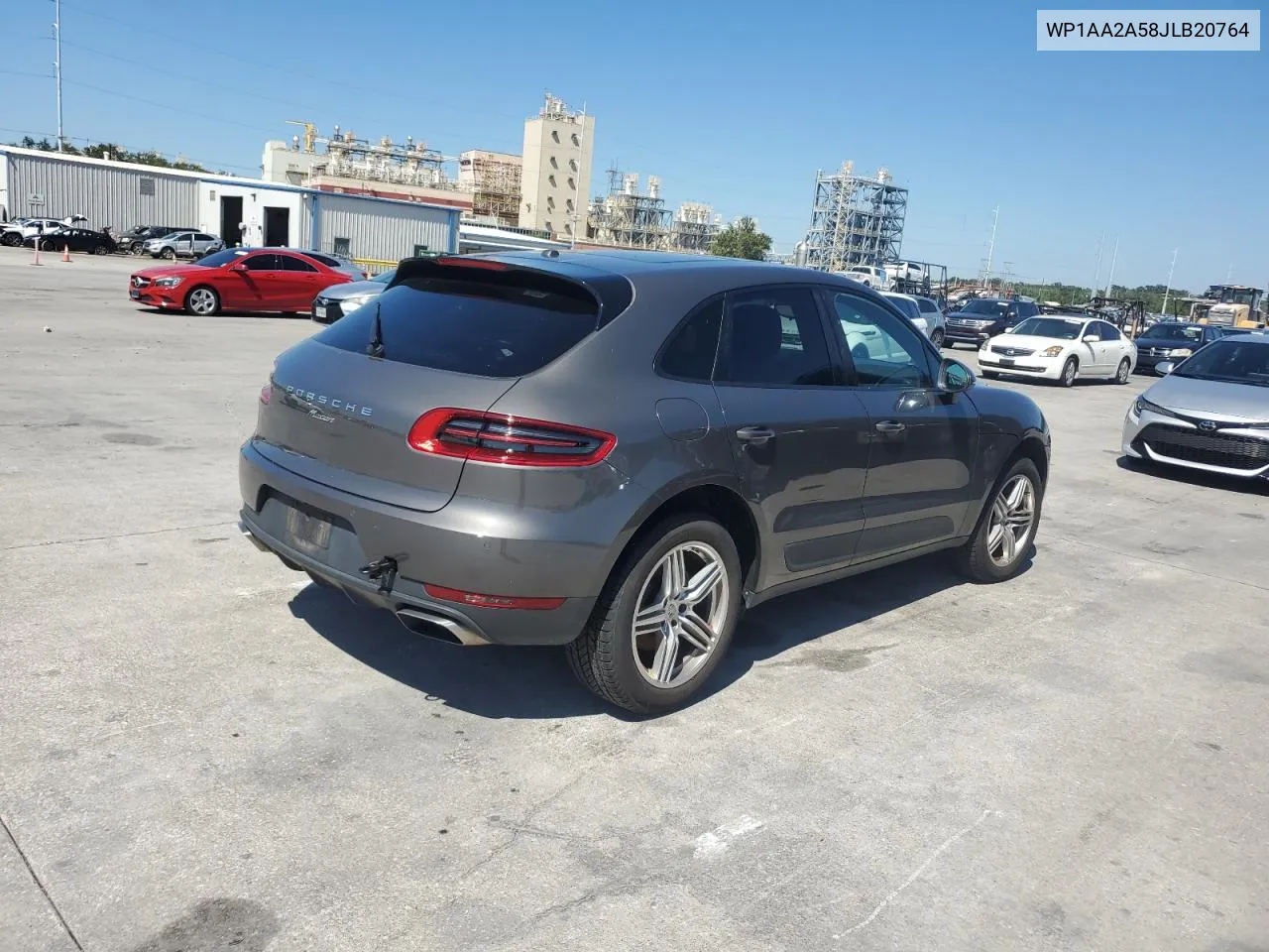 WP1AA2A58JLB20764 2018 Porsche Macan