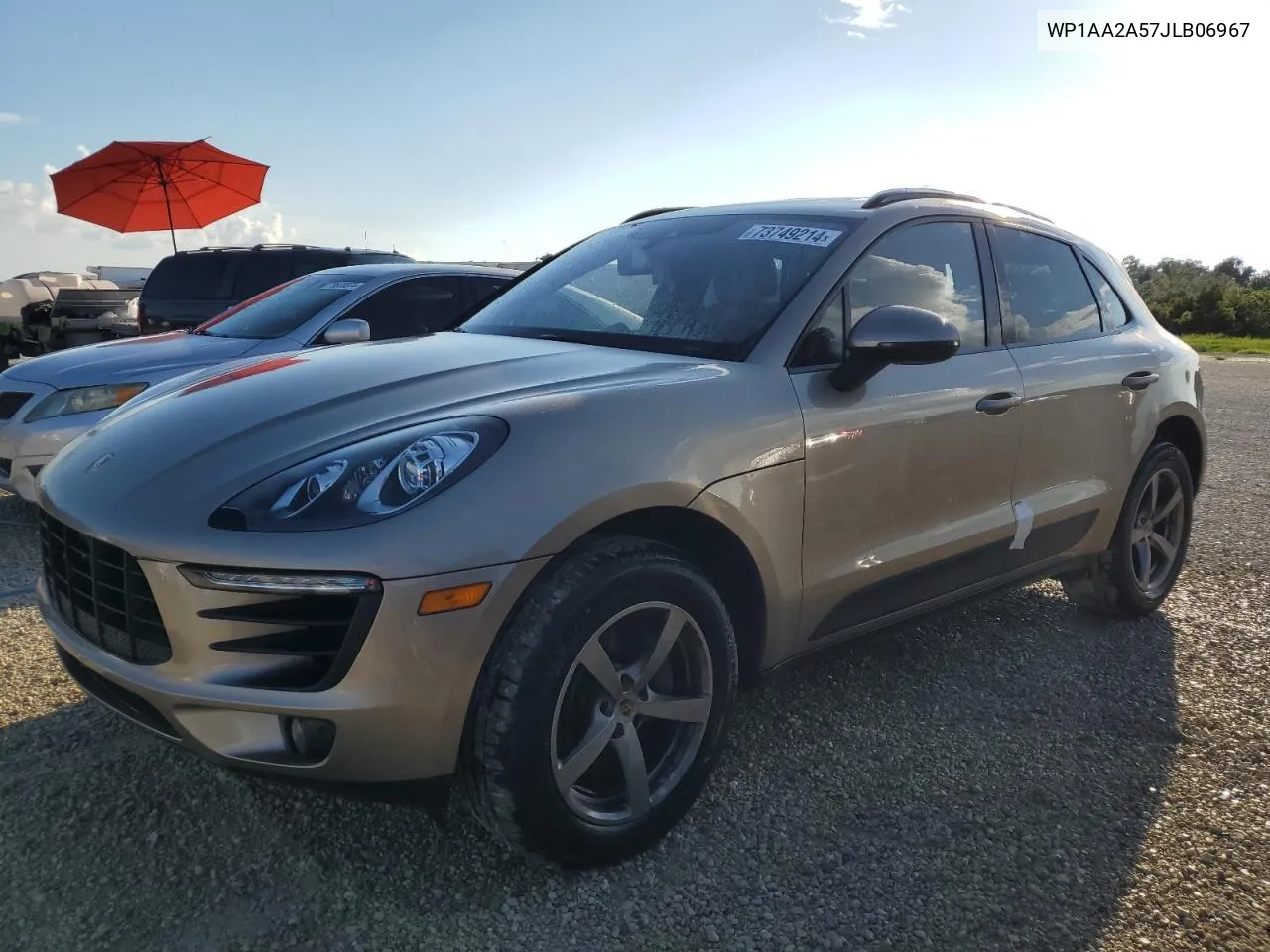 WP1AA2A57JLB06967 2018 Porsche Macan