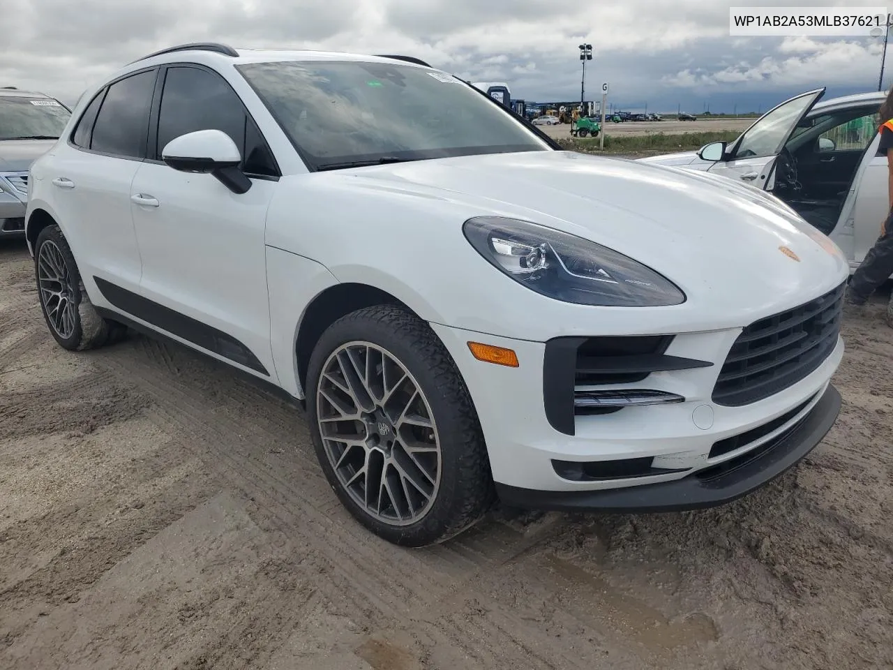 2021 Porsche Macan S VIN: WP1AB2A53MLB37621 Lot: 74667204