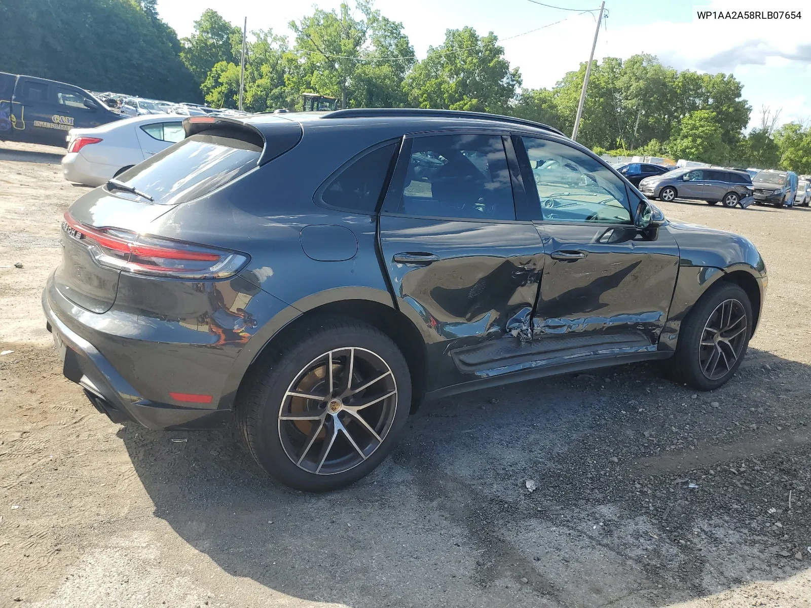 WP1AA2A58RLB07654 2024 Porsche Macan Base