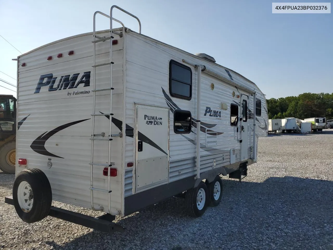 2011 Puma Trailer VIN: 4X4FPUA23BP032376 Lot: 68317104