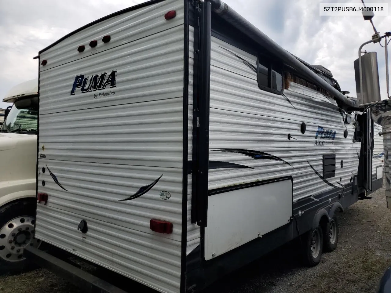 2018 Puma Trailer VIN: 5ZT2PUSB6J4000118 Lot: 62279884