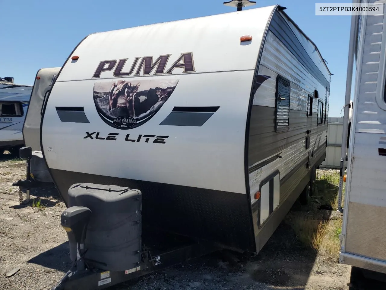 2019 Puma Trailer VIN: 5ZT2PTPB3K4003594 Lot: 59900024